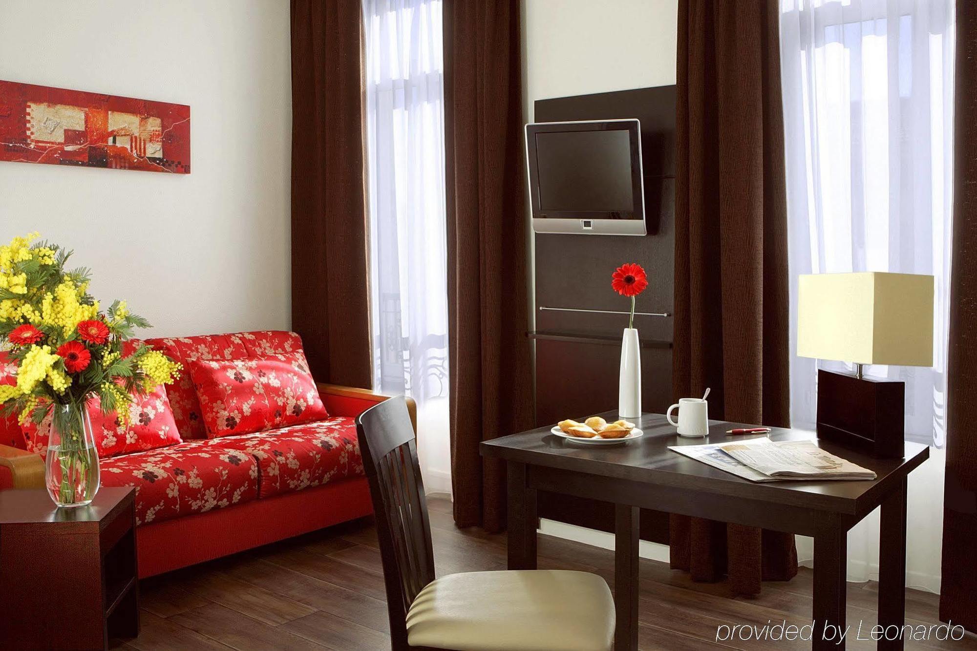 เดอะ เจย์ โฮเทล บาย แฮปปี้คัลเจอร์ Hotel นีซ ภายนอก รูปภาพ